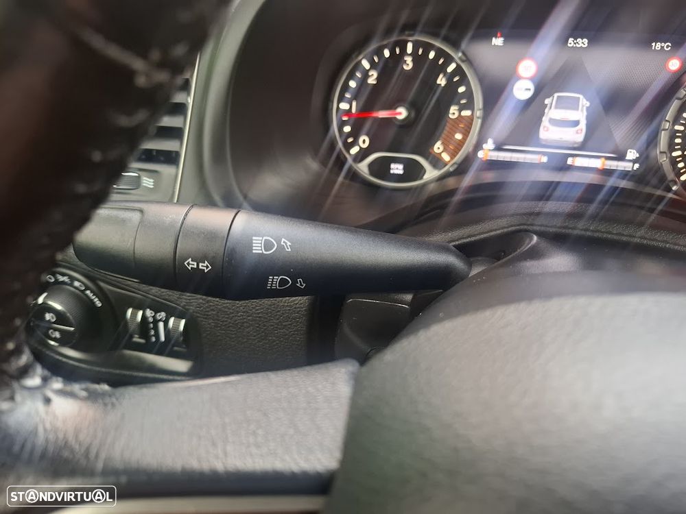 Jeep Renegade 1.6 MJD Limited - 23