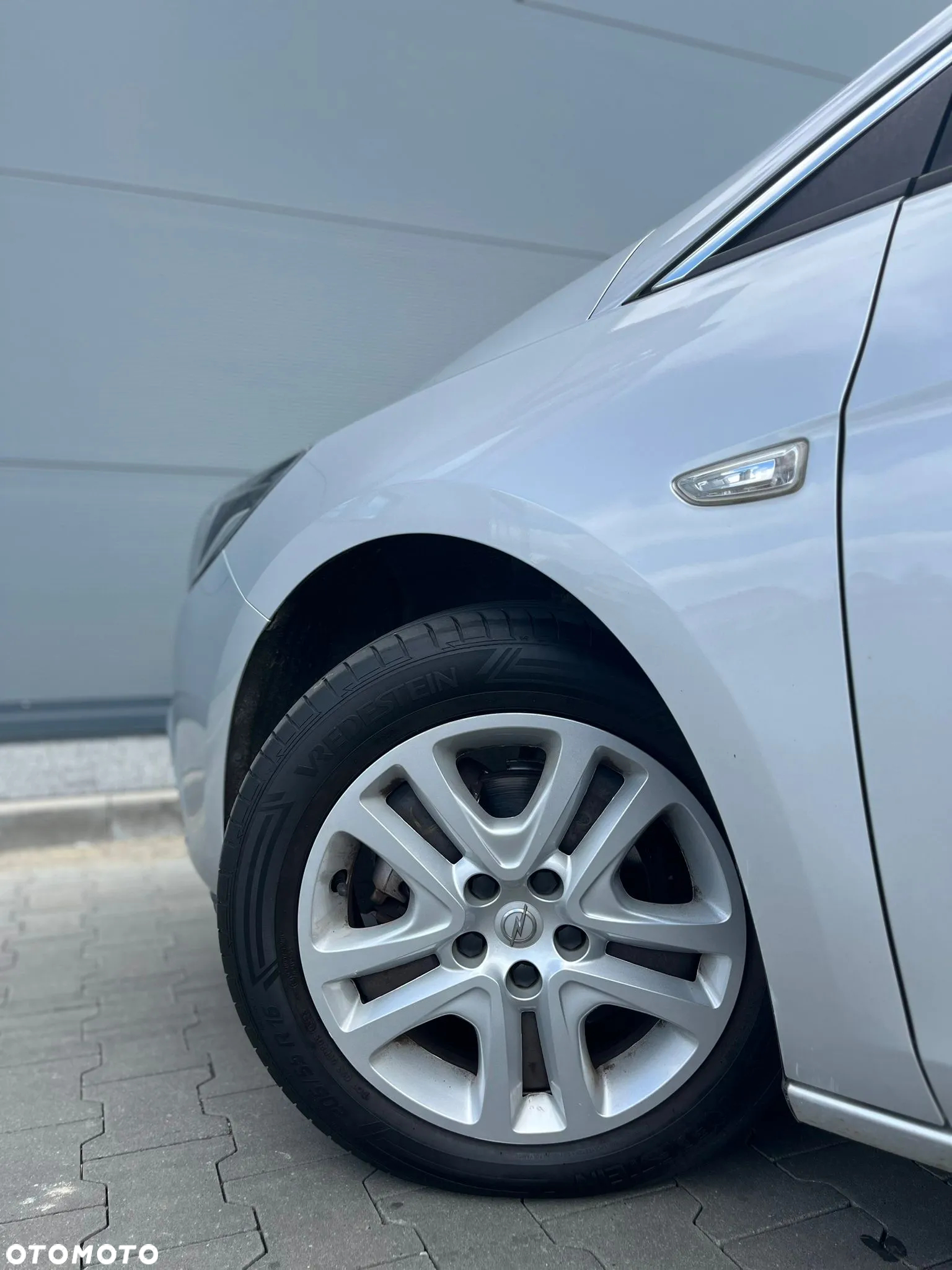 Opel Astra V 1.4 T Enjoy - 7