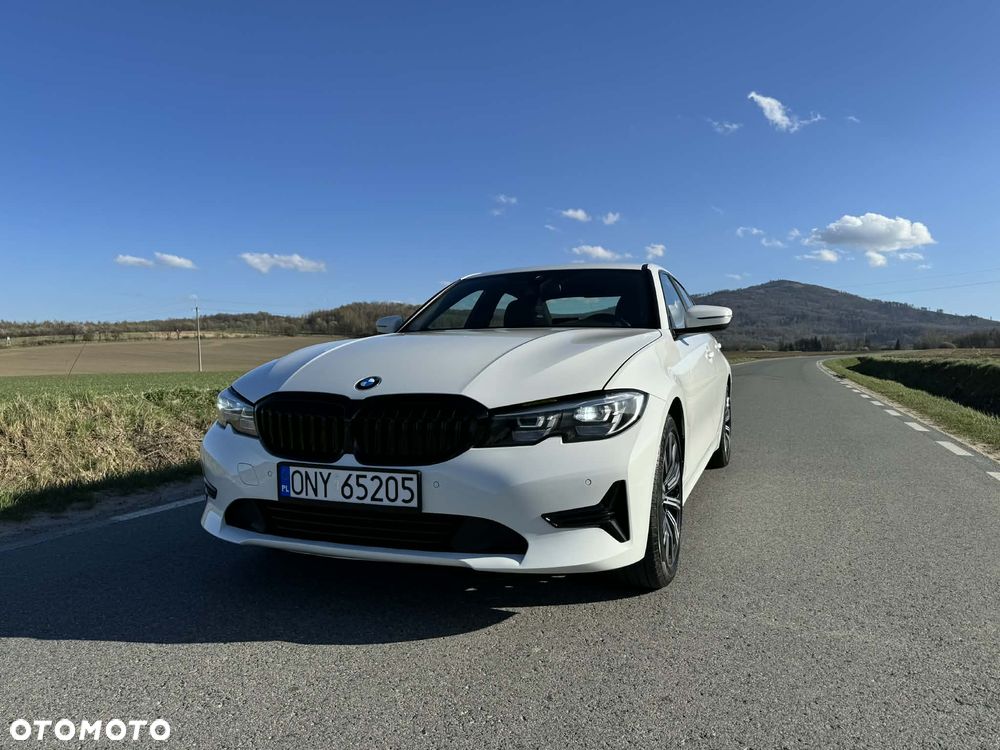 BMW Seria 3 318d Sport Line Shadow - 9