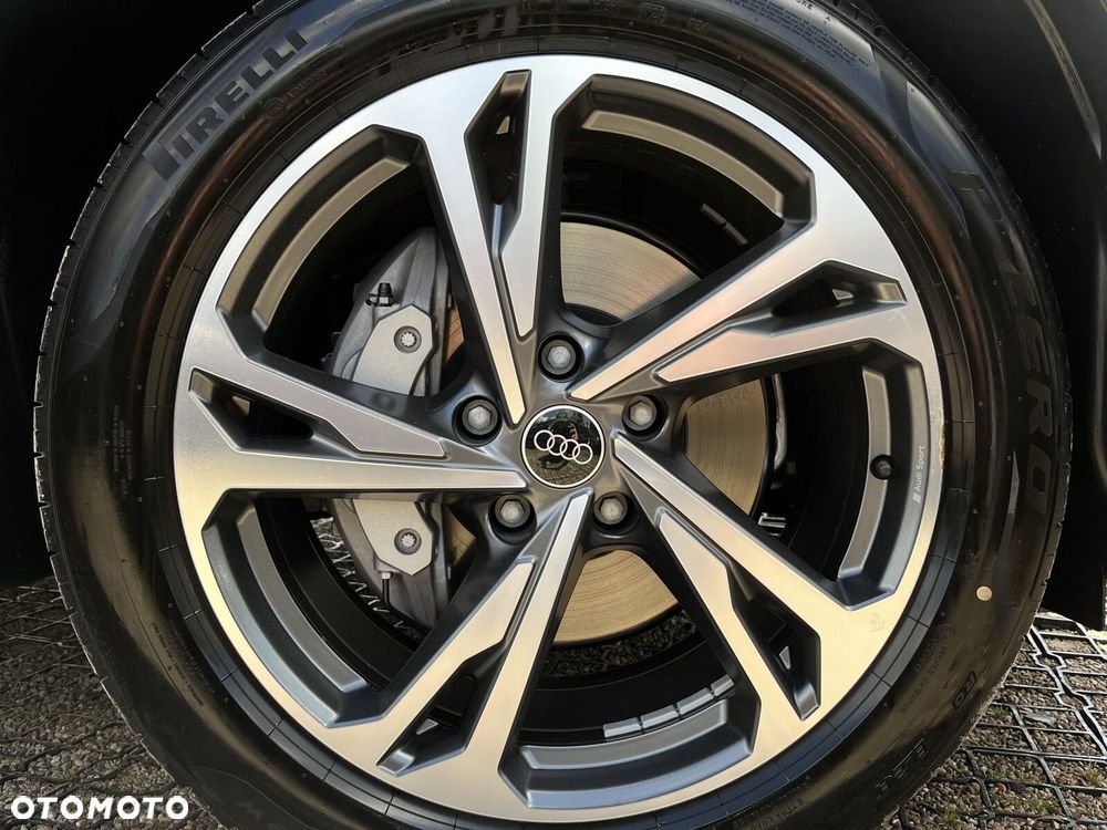 Audi Q6 e-tron - 12