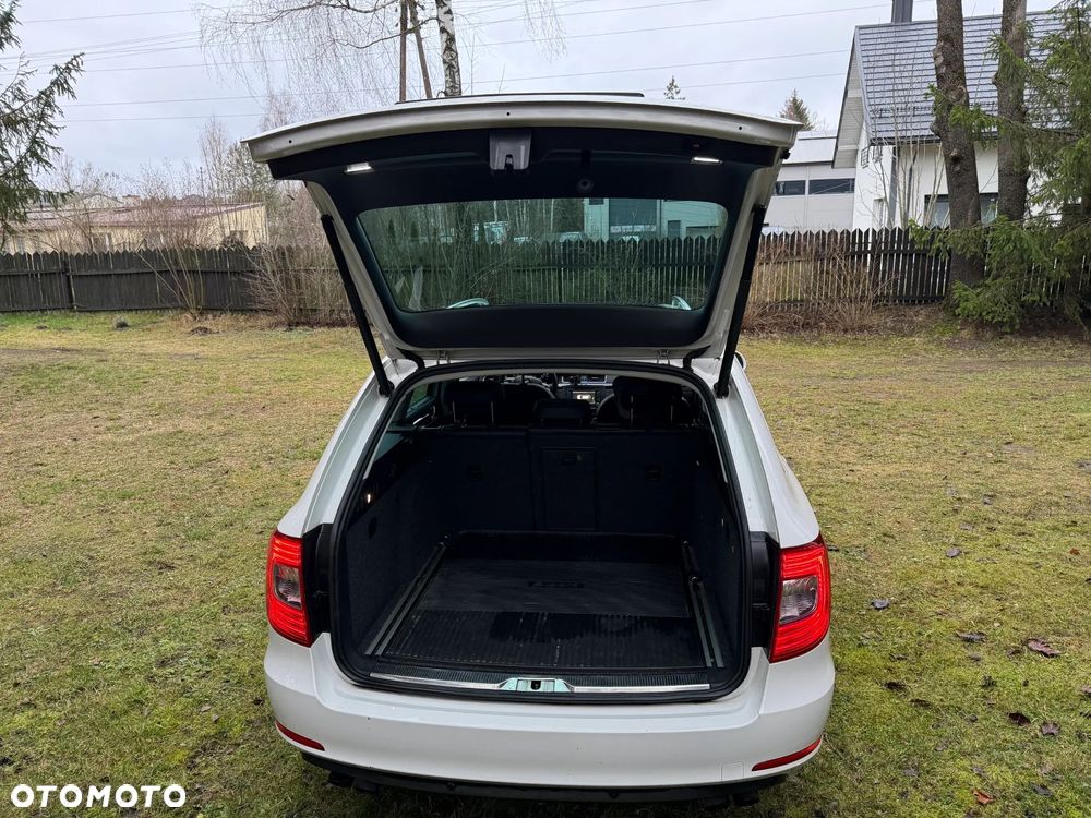 Skoda Superb 2.0 TSI L&K DSG - 14