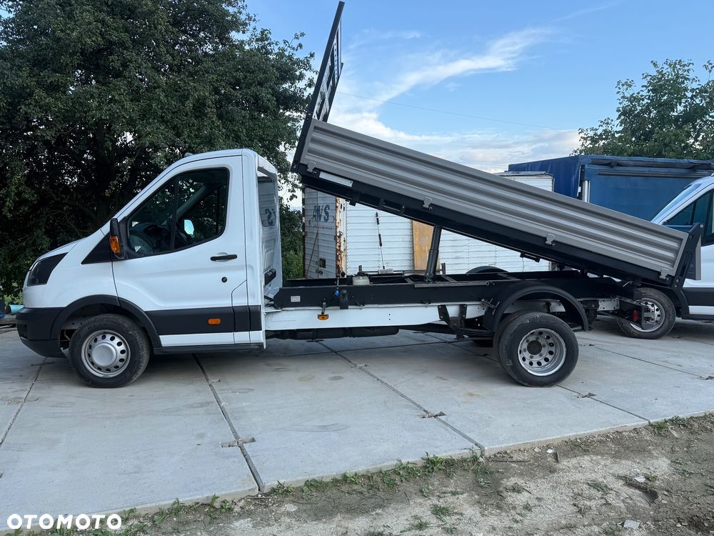 Ford Transit - 12