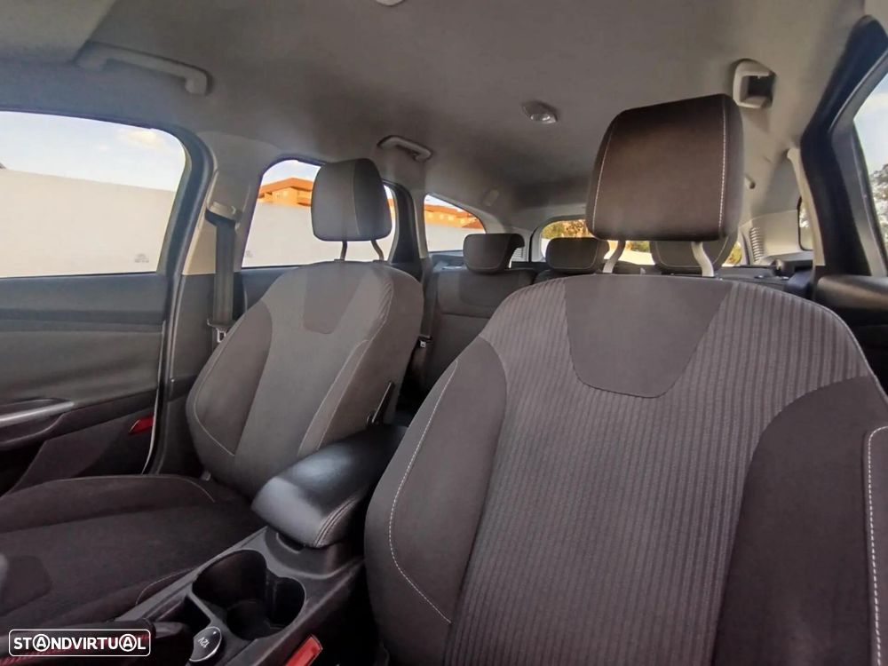 Ford Focus SW 1.6 TDCi Titanium Best - 19