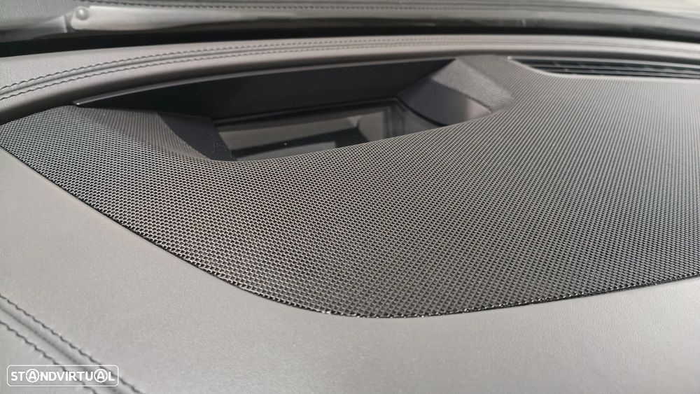 Mercedes-Benz E 220 d AMG designo - 10