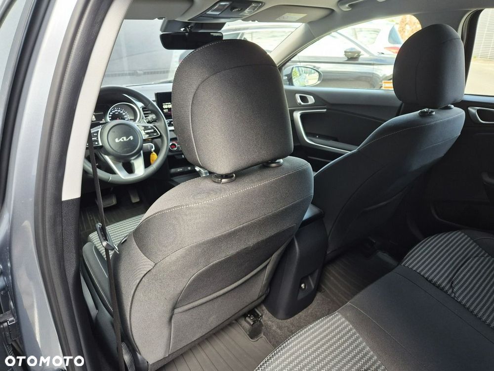 Kia XCeed 1.5 T-GDI M DCT - 14