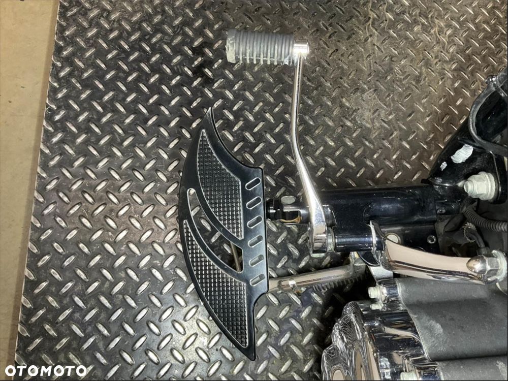 Harley-Davidson FXSB Breakout - 13
