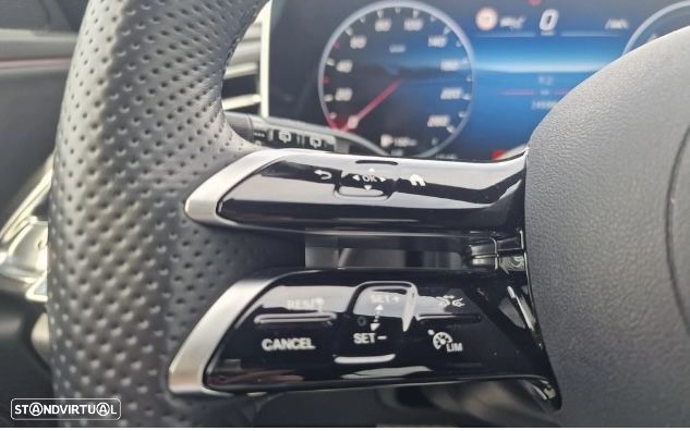 Mercedes-Benz E 300 de AMG Line - 13