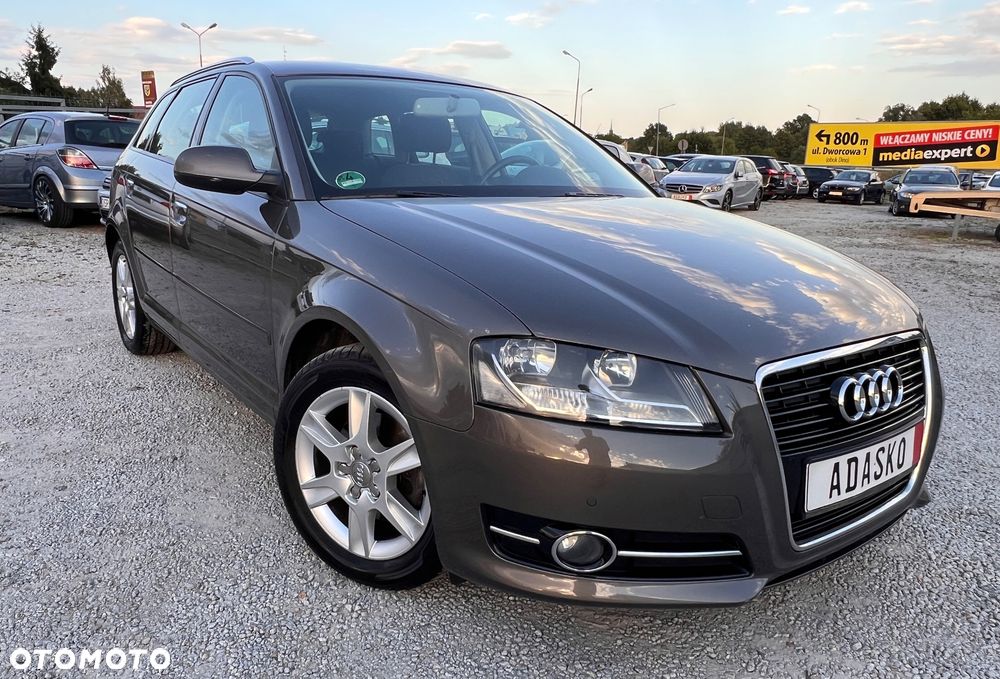 Audi A3 Sportback 1.4 TFSI Attraction - 4