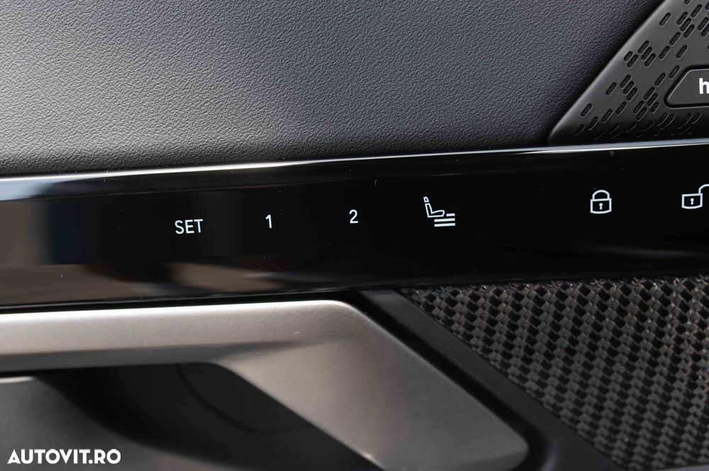 BMW Seria 5 520d xDrive Aut. - 37