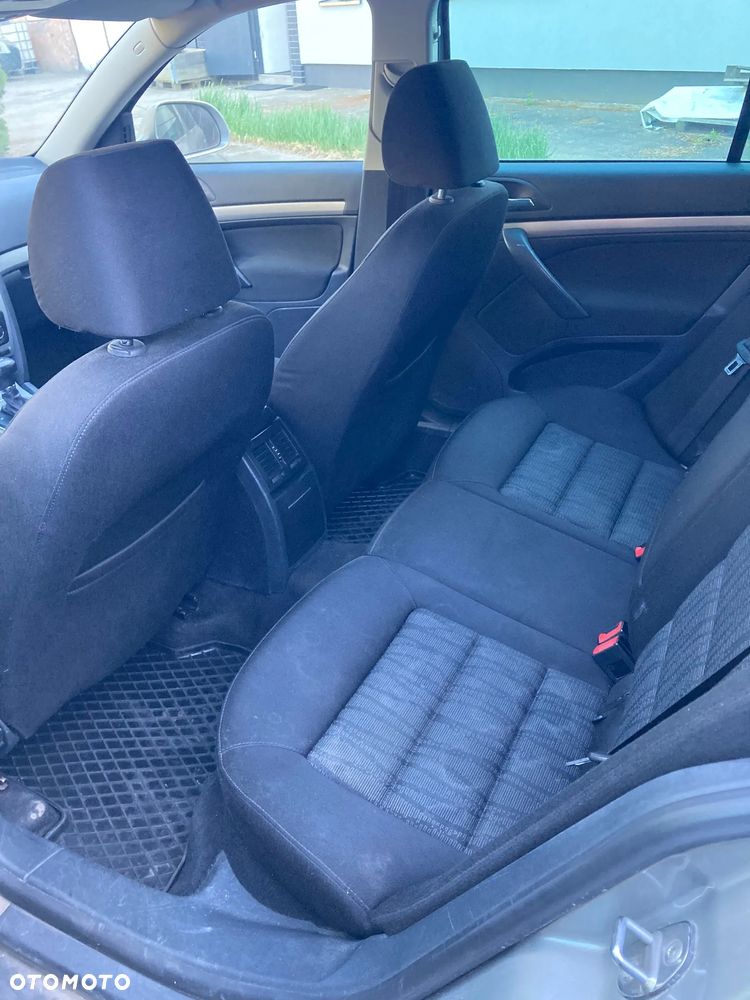 Skoda Octavia 1.6 TDI Elegance DSG - 7
