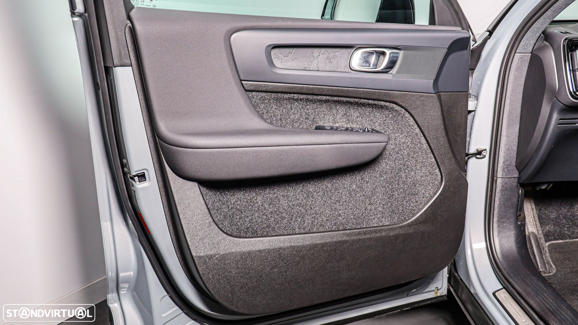 Volvo XC 40 Recharge Extended Range Plus - 12