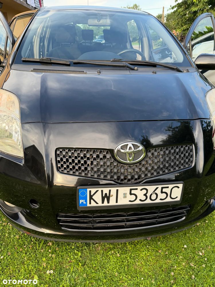 Toyota Yaris 1.3 Sol - 5