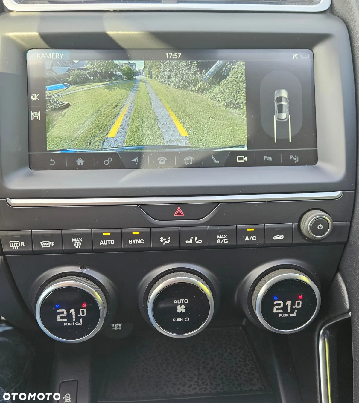 Jaguar E-Pace P250 AWD - 17