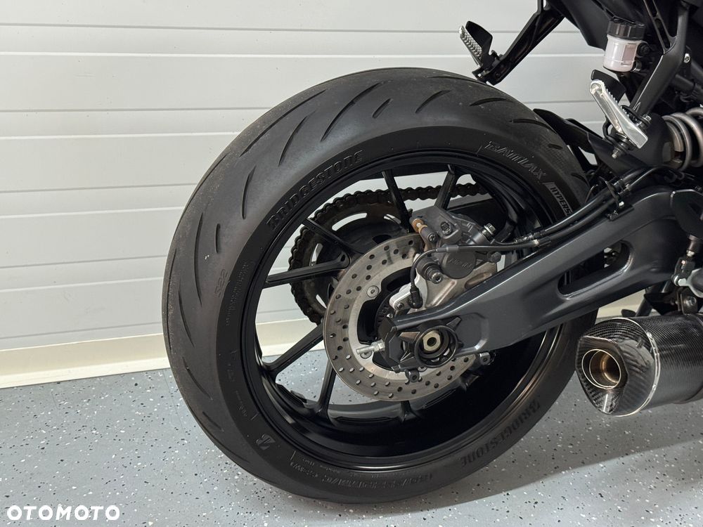 Yamaha R7 - 6