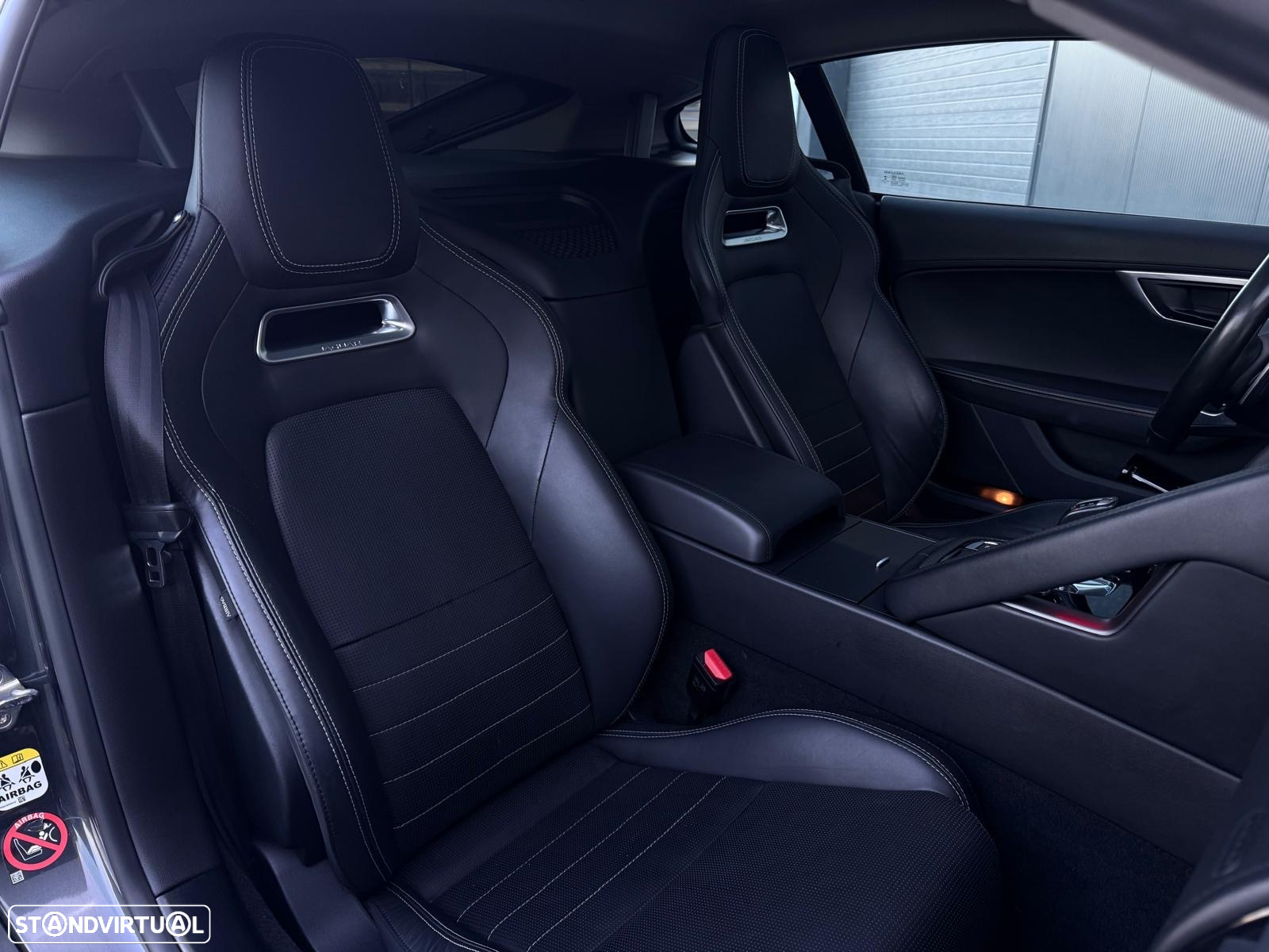 Jaguar F-Type 2.0 i4 R-Dynamic - 28
