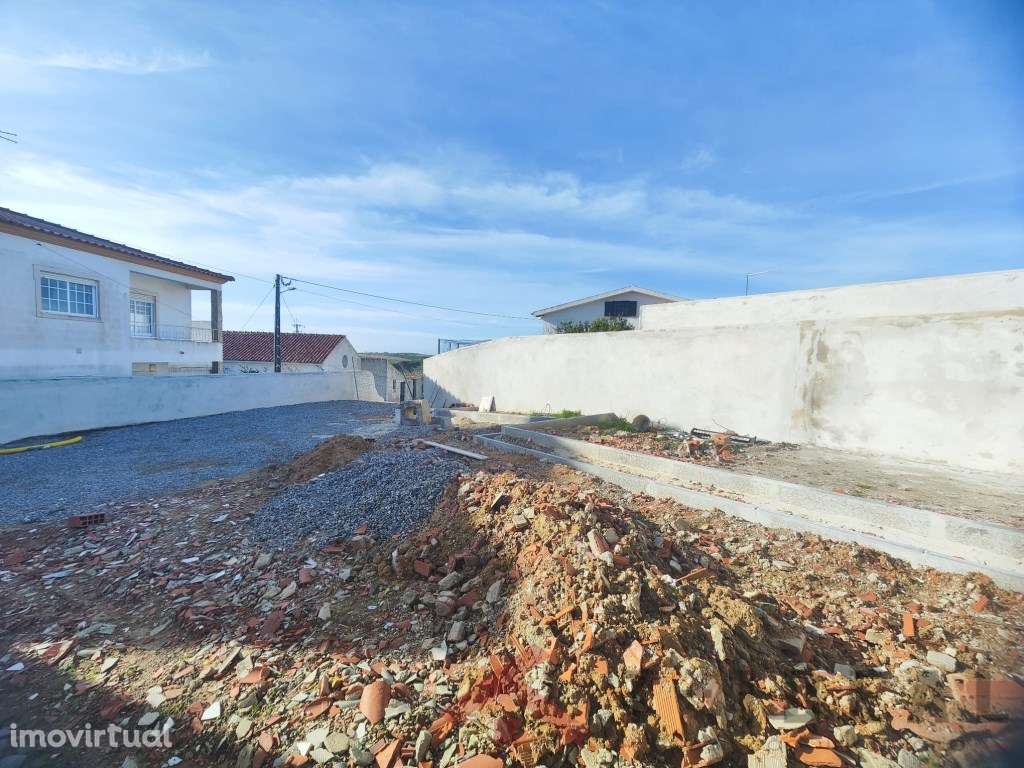 Moradia Térrea Renovada - Grande imagem: 2/14