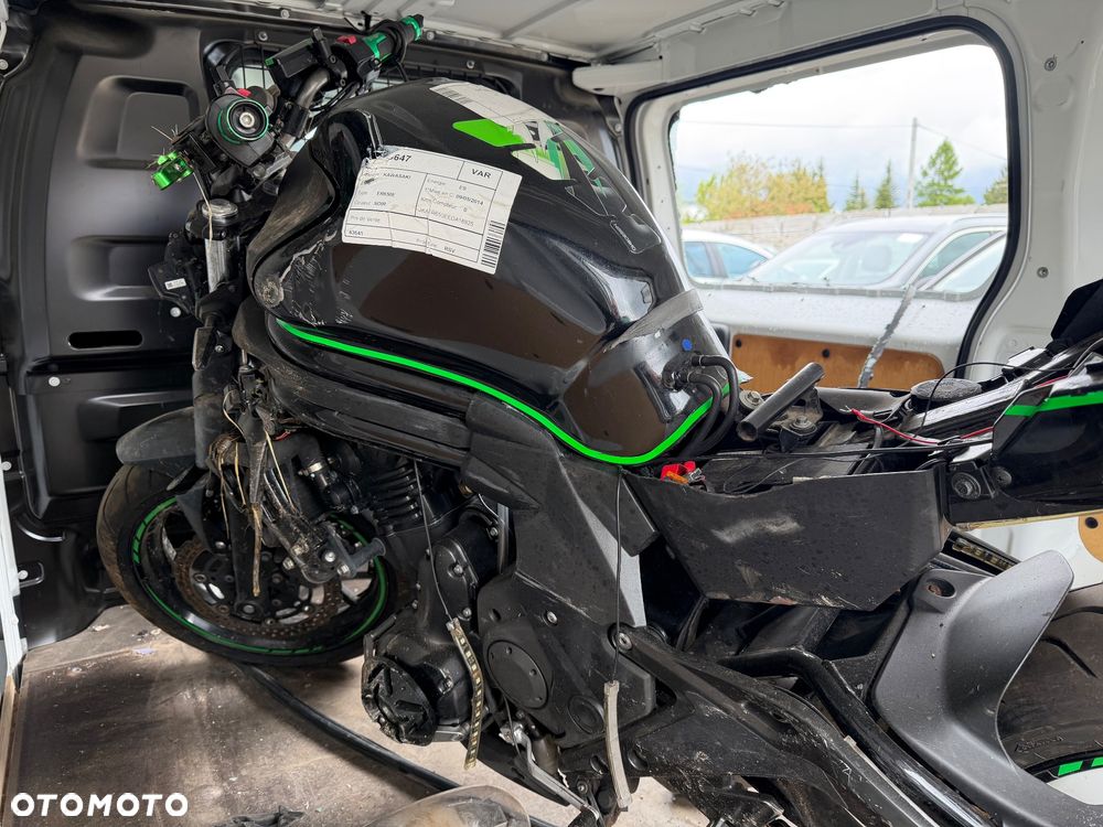 Kawasaki ER - 9
