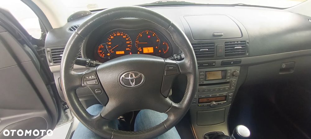 Toyota Avensis 2.0 D-4D Luna - 30