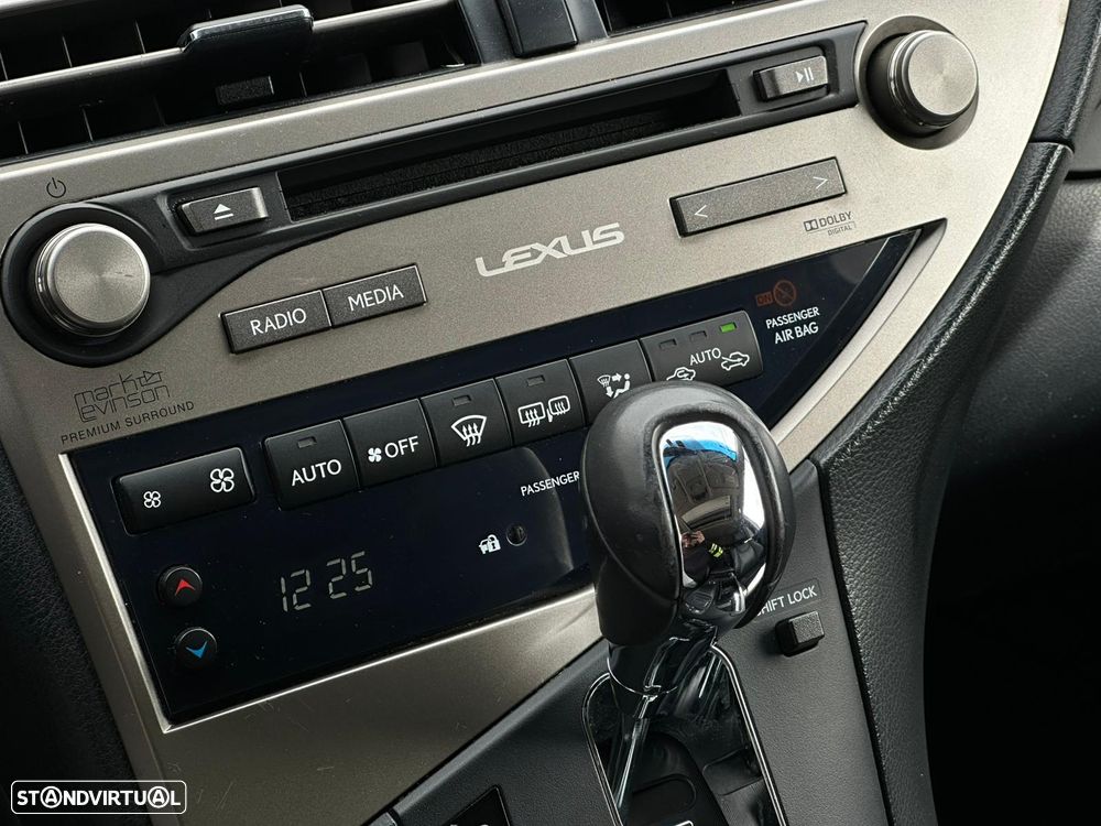 Lexus RX 450h Standard - 33