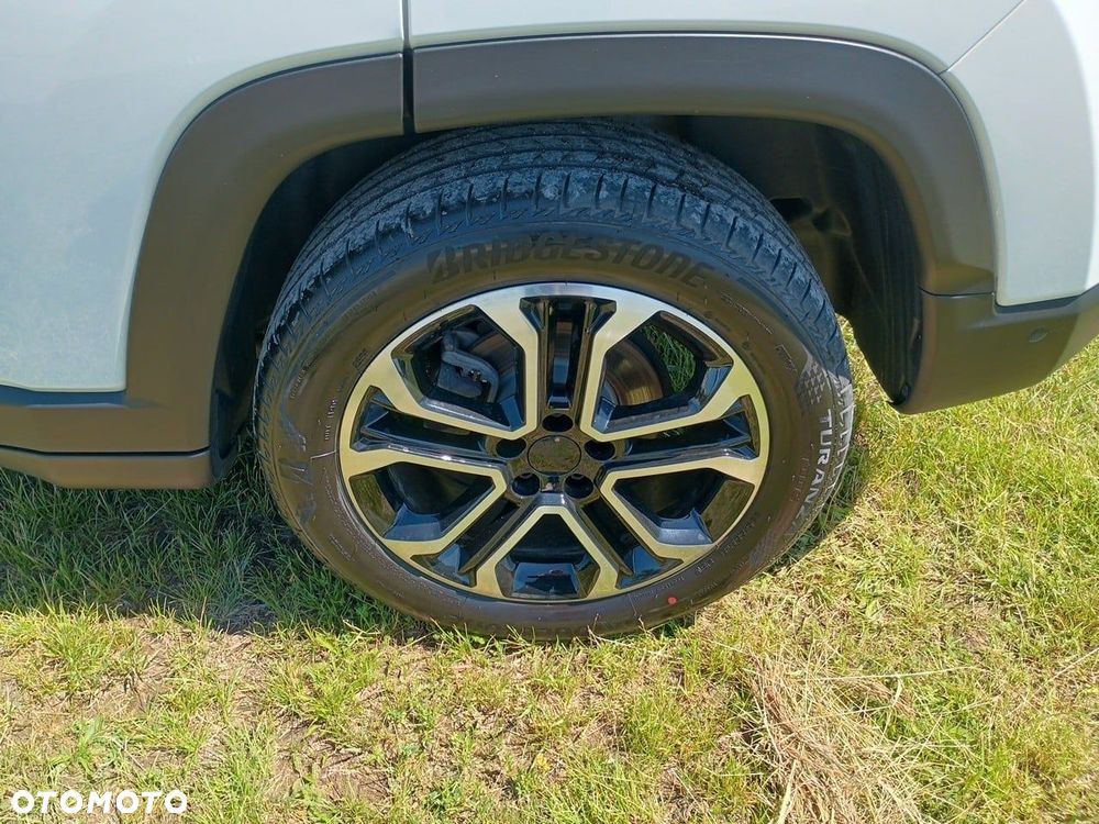 Jeep Compass - 11