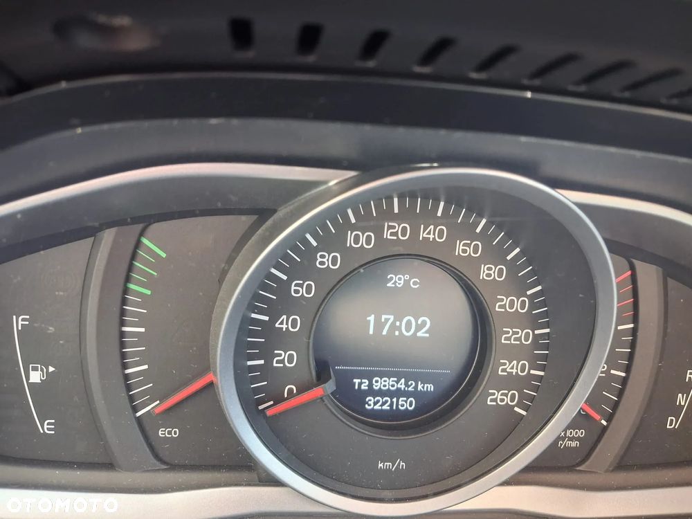 Volvo XC 70 D5 AWD Dynamic Kinetic - 4