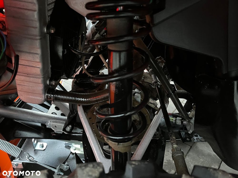 Can-Am Outlander - 8