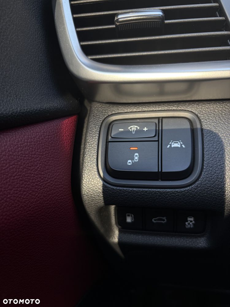 Kia Optima - 31