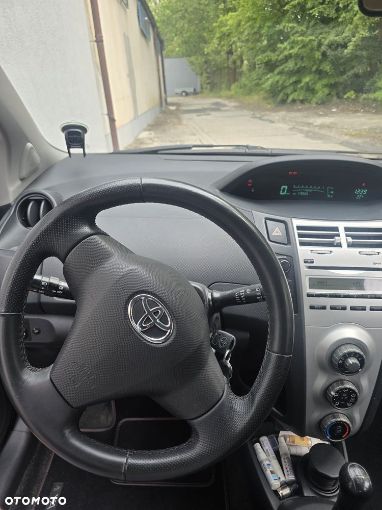Toyota Yaris - 3