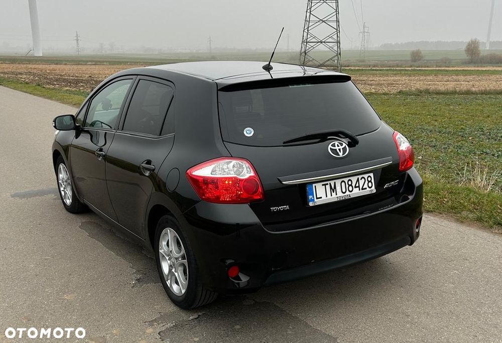 Toyota Auris 1.4 D-4D 2010 - 8