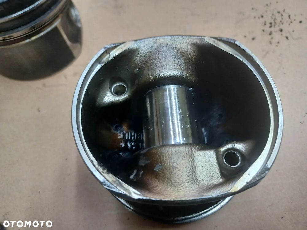 TŁOK BMW MINI R60 1.6 D  N47C16A   78L65 - 4