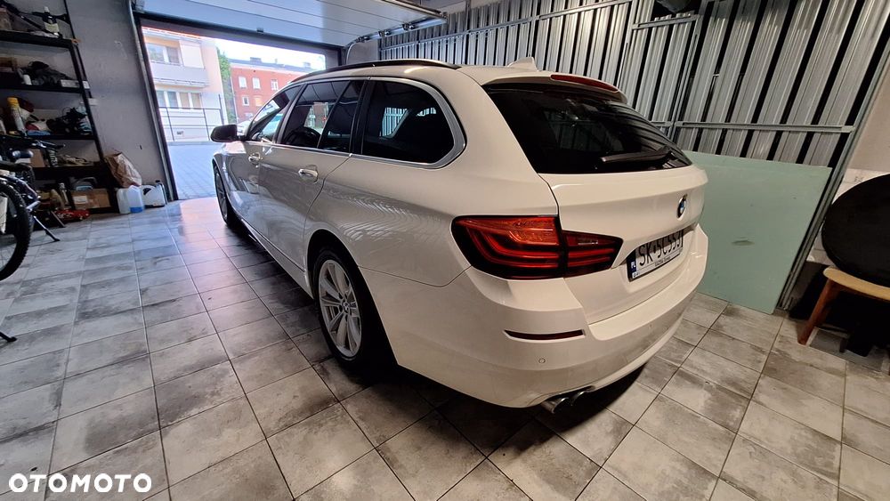 BMW Seria 5 518d - 13
