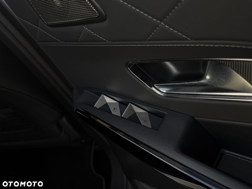 DS Automobiles DS 7 Crossback 2.0 BlueHDi Louvre - 25