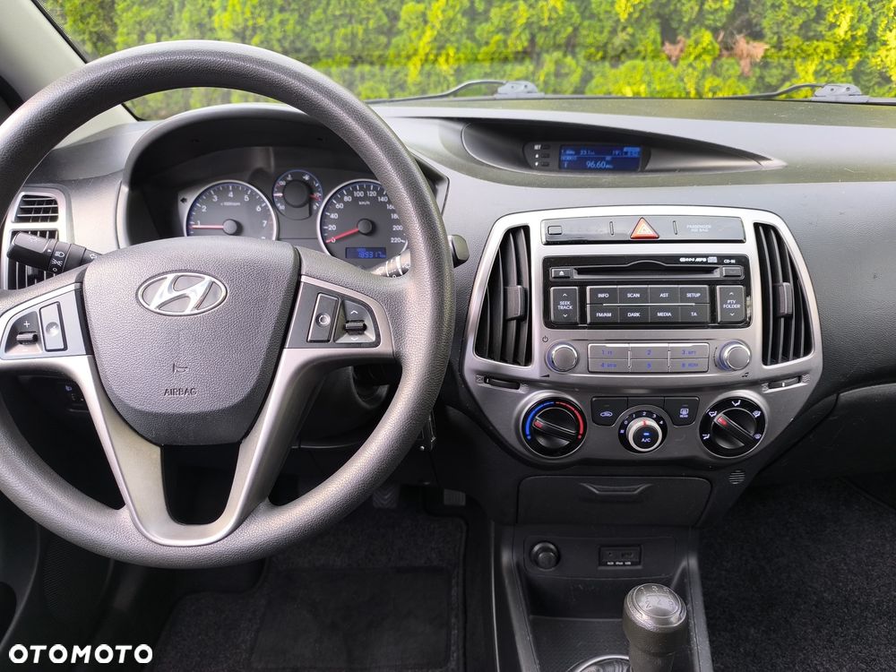 Hyundai i20 - 11