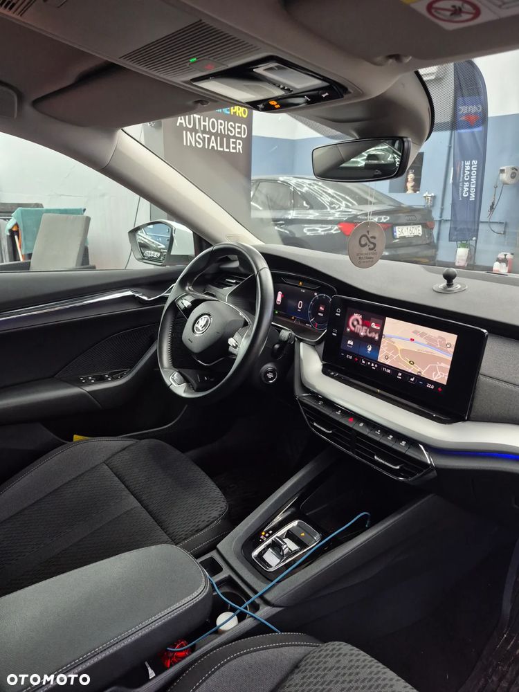 Skoda Octavia 2.0 TDI Style DSG - 24