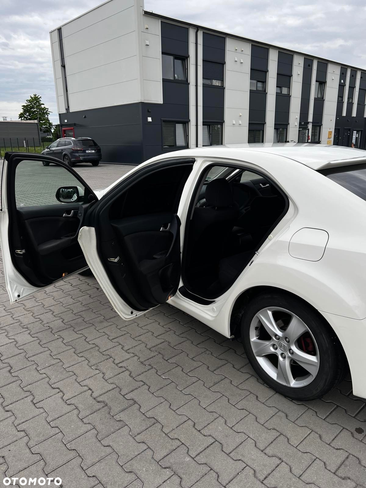 Honda Accord 2.0 Elegance - 14