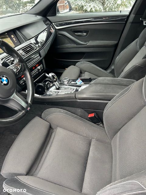 BMW Seria 5 520d xDrive - 9