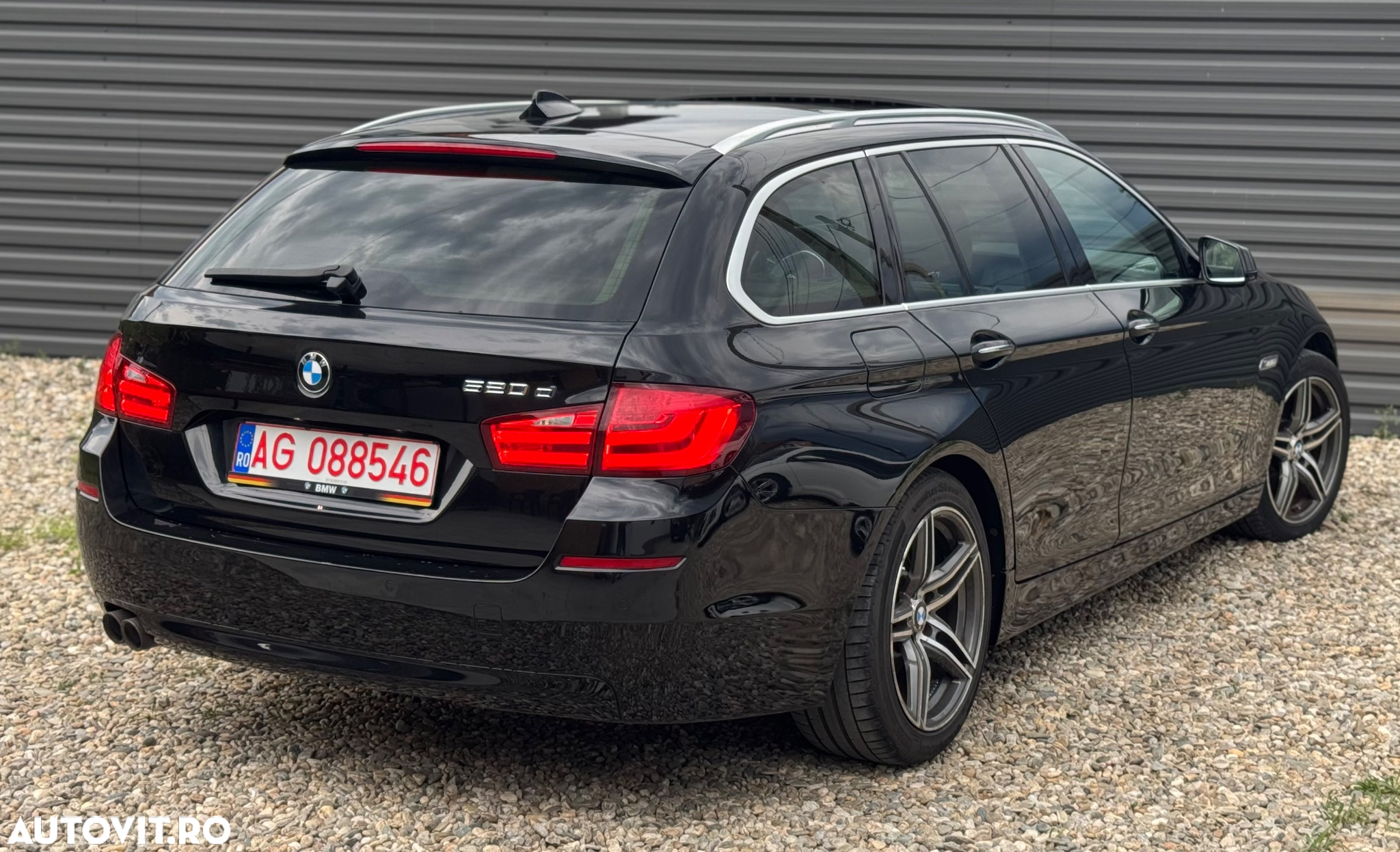 BMW Seria 5 520d Touring Aut. - 4