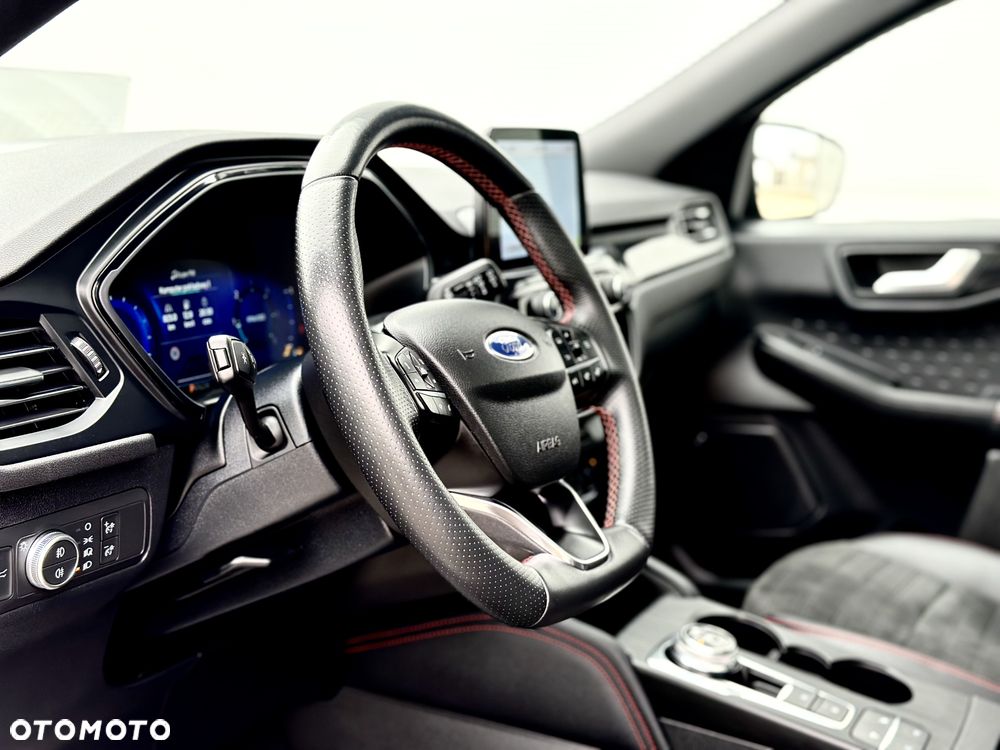 Ford Kuga 2.0 EcoBlue 4x4 ST-LINE X - 23