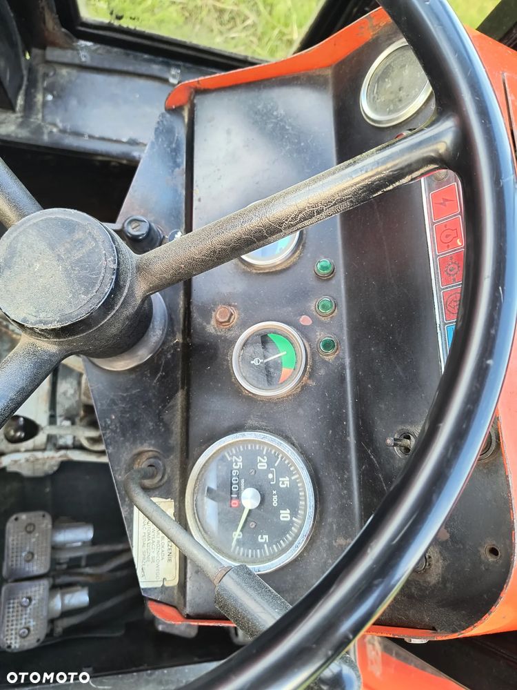 Massey Ferguson 255 URSUS 3512 1986r Kabina - 8