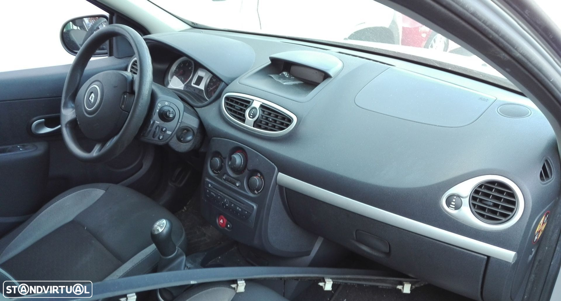 Renault Clio III Break 2005 a 2011 - 18