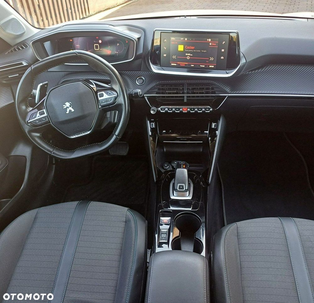 Peugeot 208 - 7