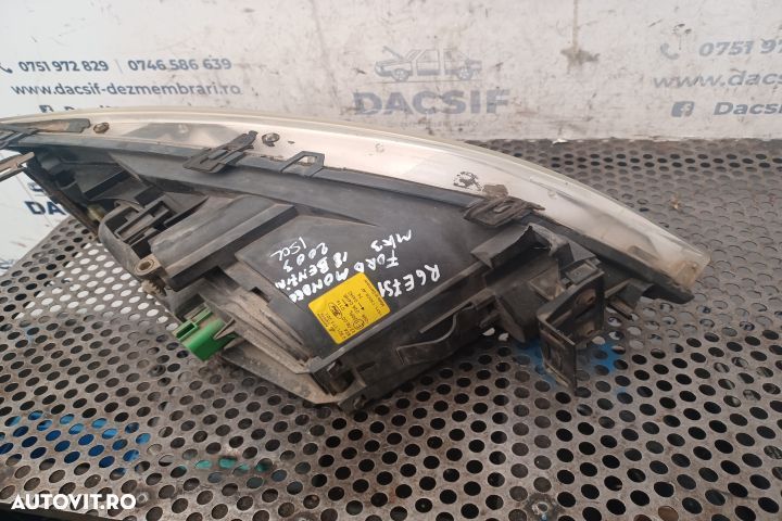 Far stanga Ford Mondeo MK3 [2000 - 2003] Sedan 1.8 MT (125 hp) - 1