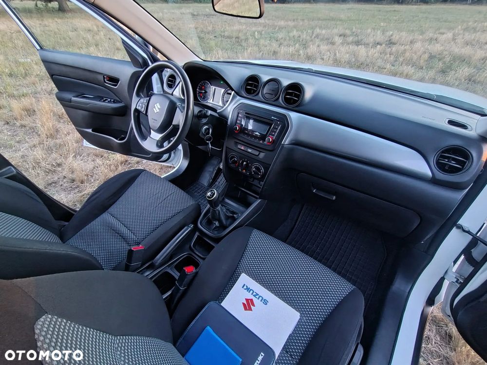 Suzuki Vitara 1.6 Comfort 2WD - 10