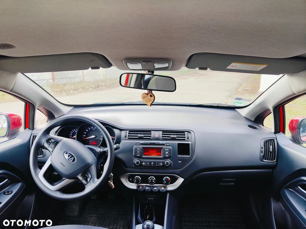 Kia Rio 1.2 Attract - 6
