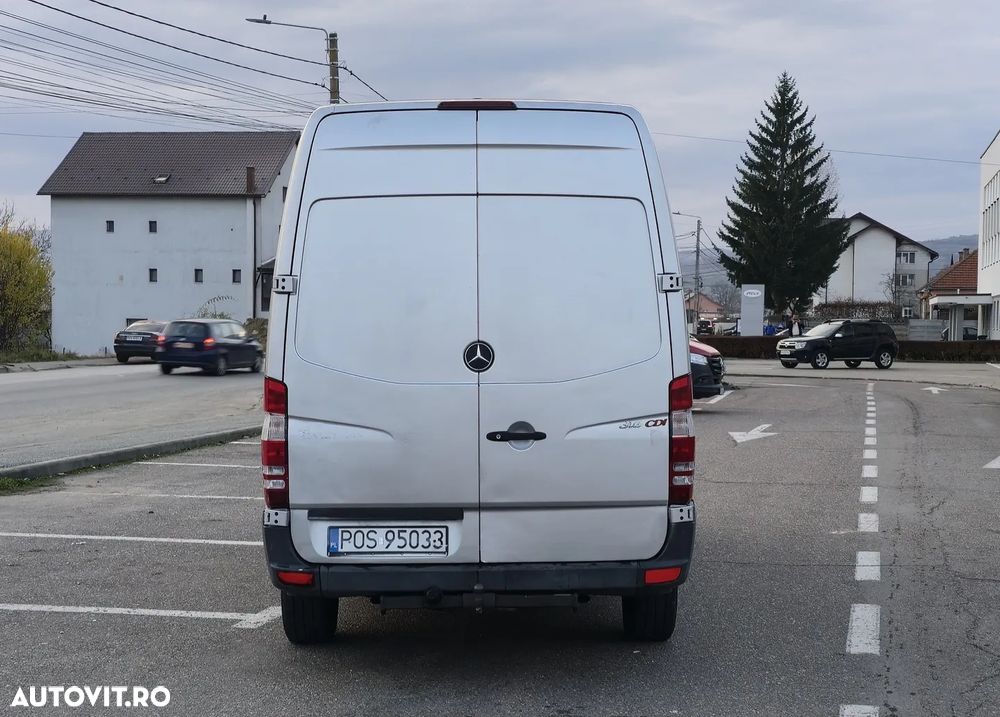Mercedes-Benz Sprinter - 16