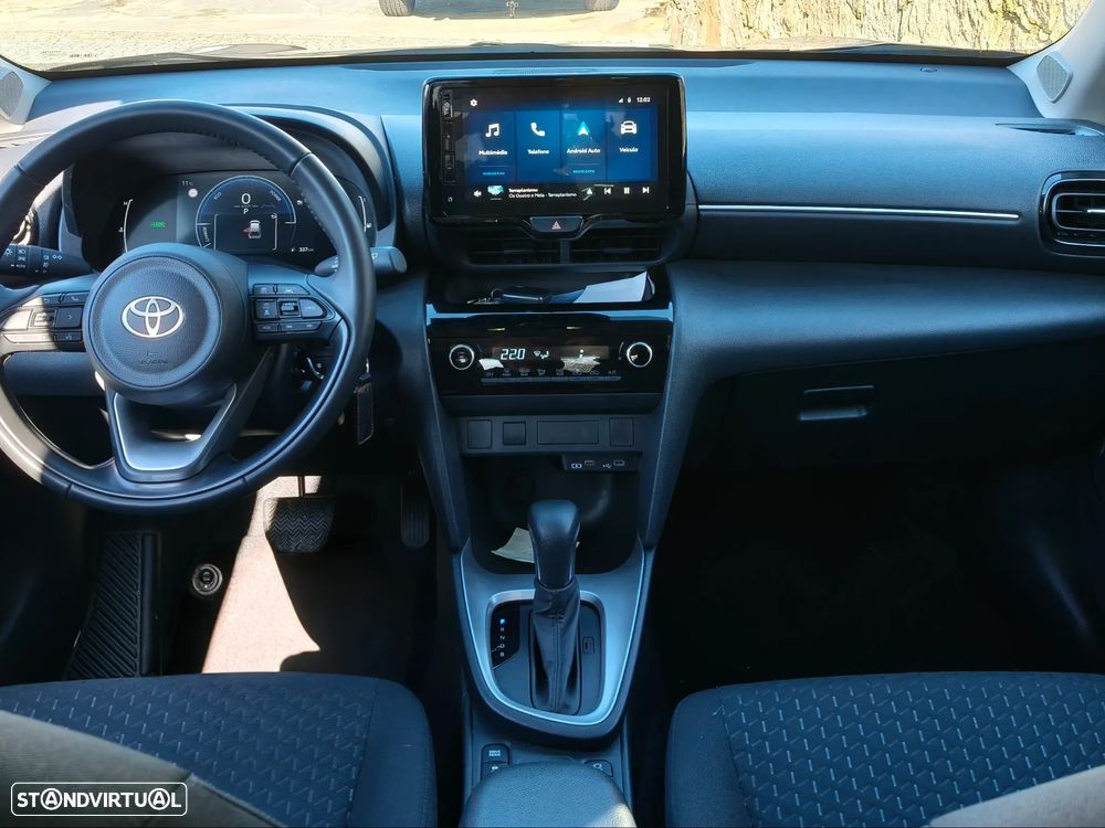 Toyota Yaris Cross 1.5 HDF Comfort - 4