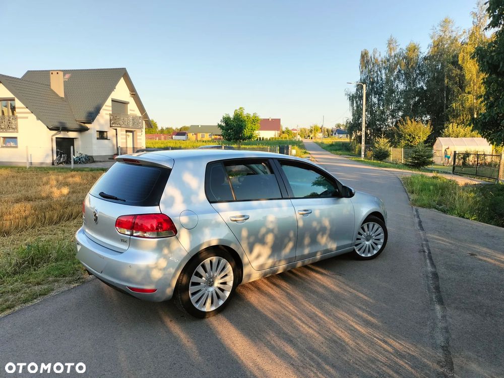 Volkswagen Golf 2.0 TDI DPF Comfortline - 5