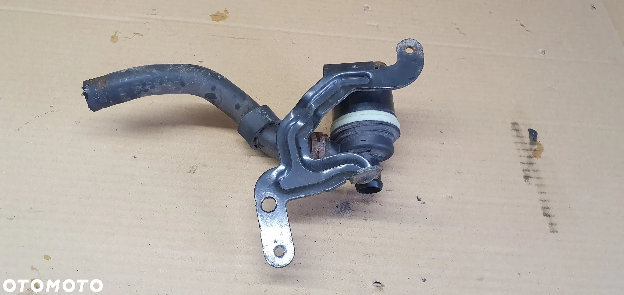 Dodatkowa pompka obiegu wody elektrozawór Skoda Rapid 1.6 TDI 6R0965561A - 4