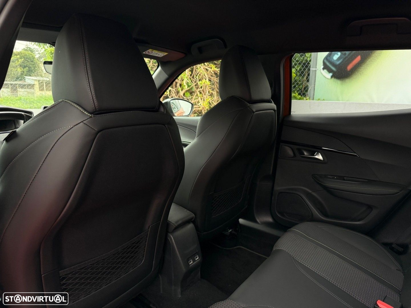 Peugeot 2008 1.2 PureTech GT - 21