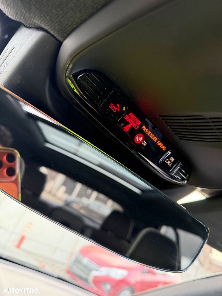 Volvo XC 40 T3 Geartronic RDesign - 32